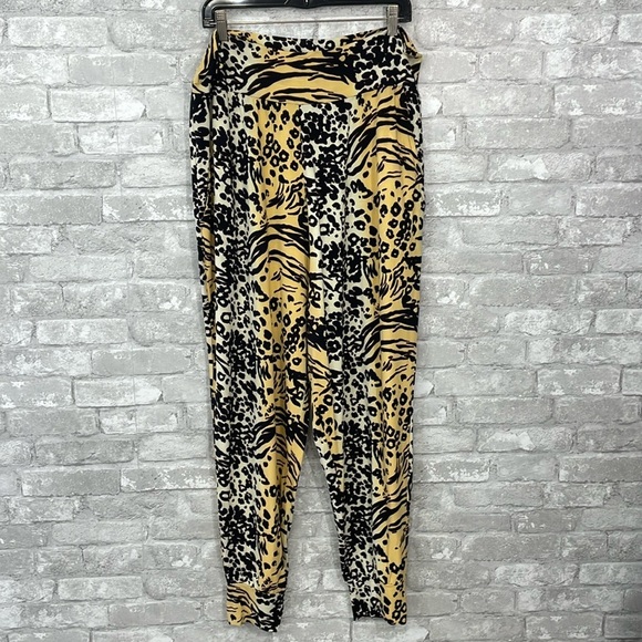 ASOS Jogger Loungewear Pants In Bright Animal Print - Picture 1 of 8